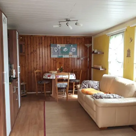 Ferienhaus Rosenhain * ルドルシュタット